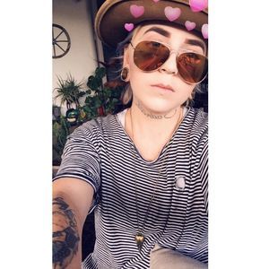 Meet your Posher, Victoria